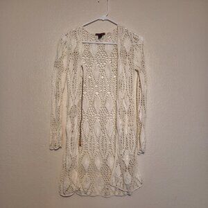 YAG Women's Medium Top Over Layer White sweater